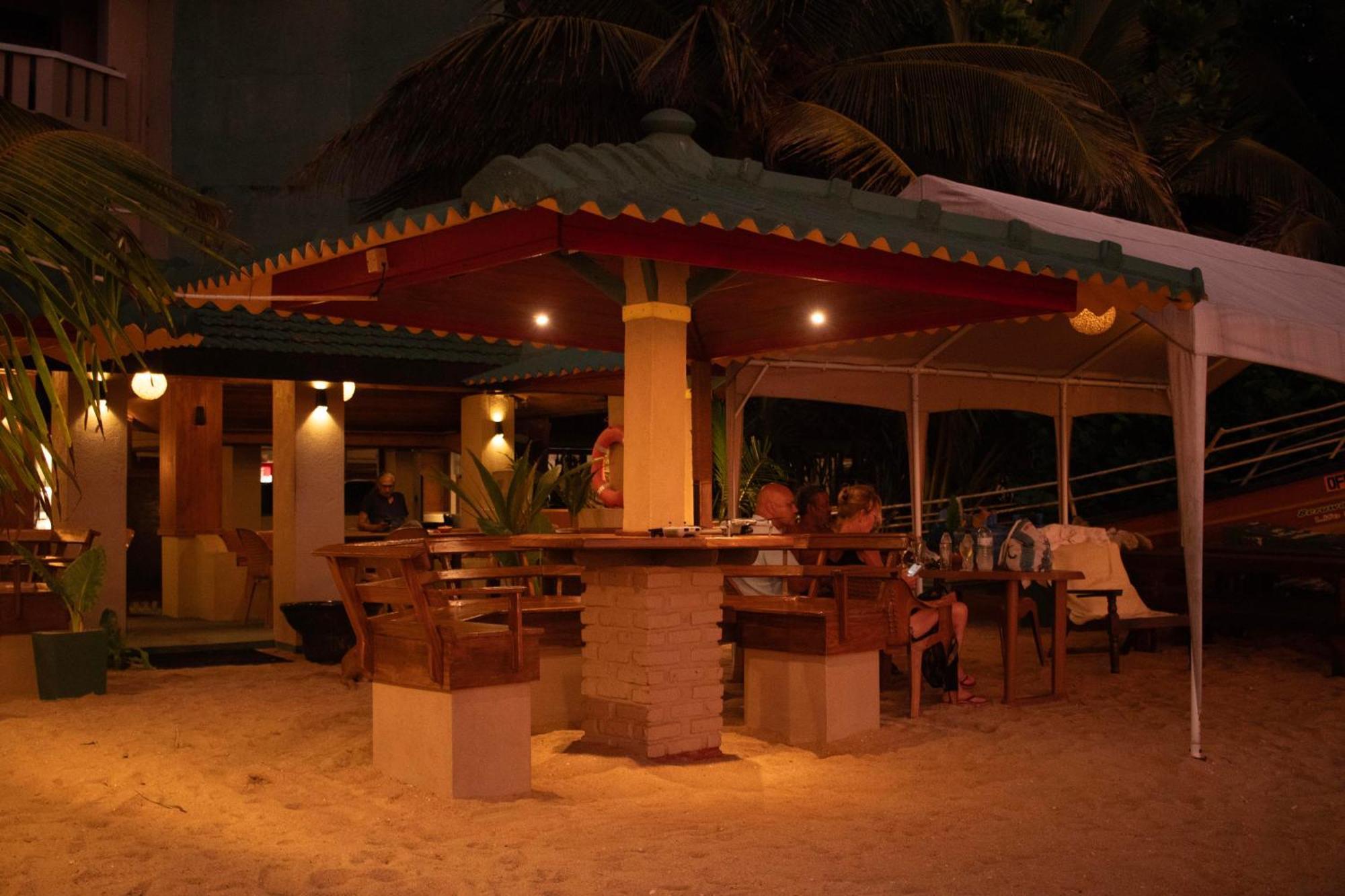 Hotel Coconut Bar Sea Lodge Beruwala Eksteriør billede