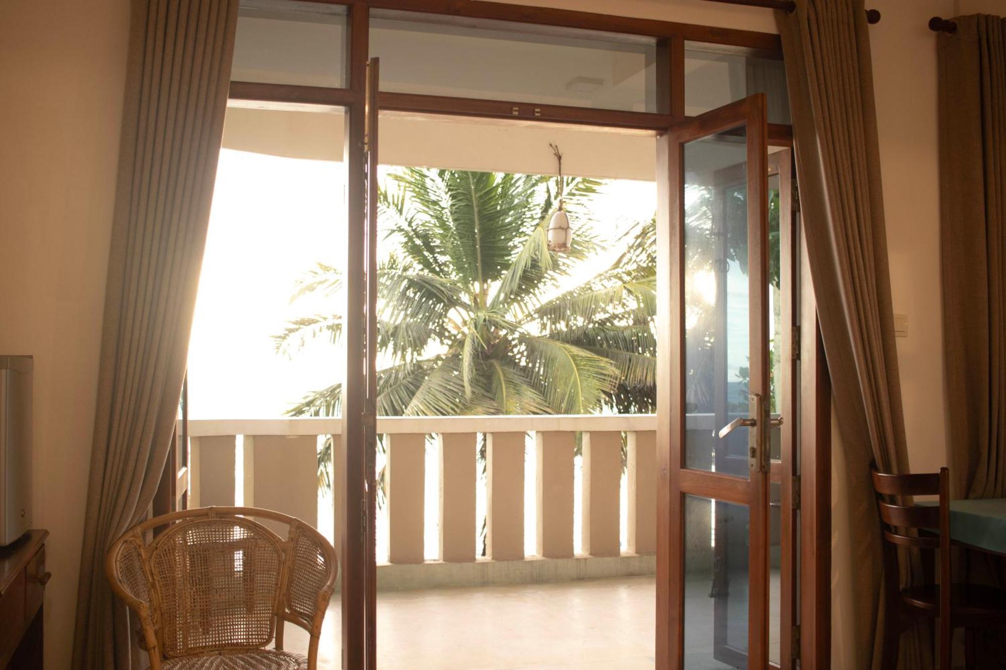 Hotel Coconut Bar Sea Lodge Beruwala Eksteriør billede